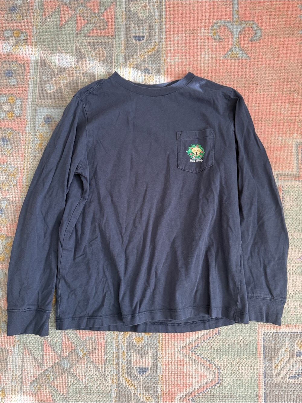 Vineyard Vines Holiday Navy Long-Sleeve Pocket Tee with Lion Pocket Graphic (7)